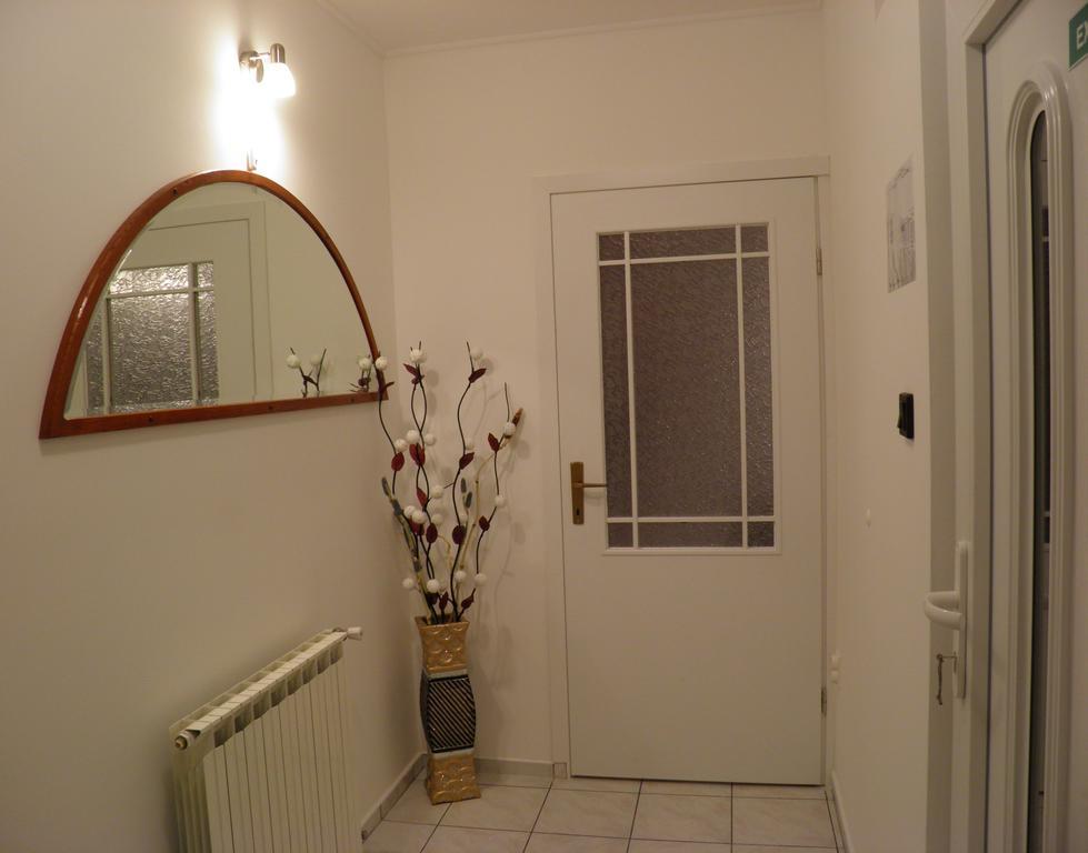 Apartman Marko Ogulin Exteriör bild